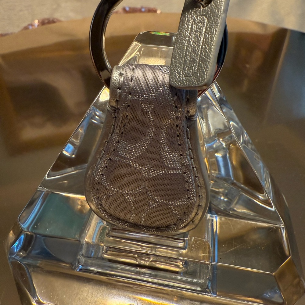 Gray Patterned Keychain